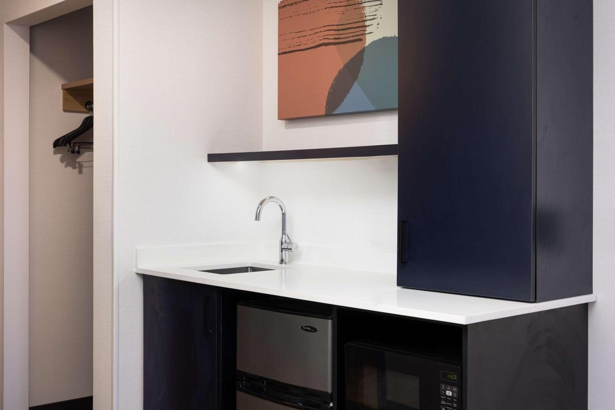 Spark By Hilton Guelph Exteriör bild