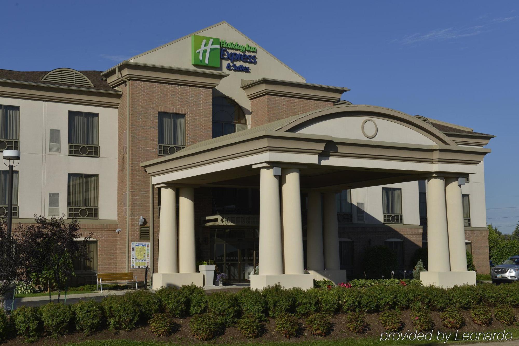 Holiday Inn Express And Suites Guelph, An Ihg Hotel Exteriör bild